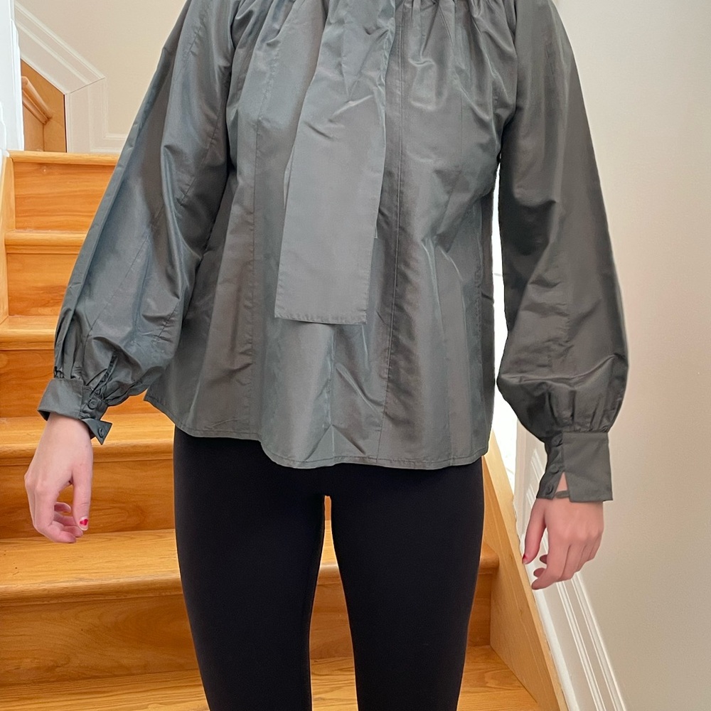 Hoss Intropia Stylish Gray Green Blouse